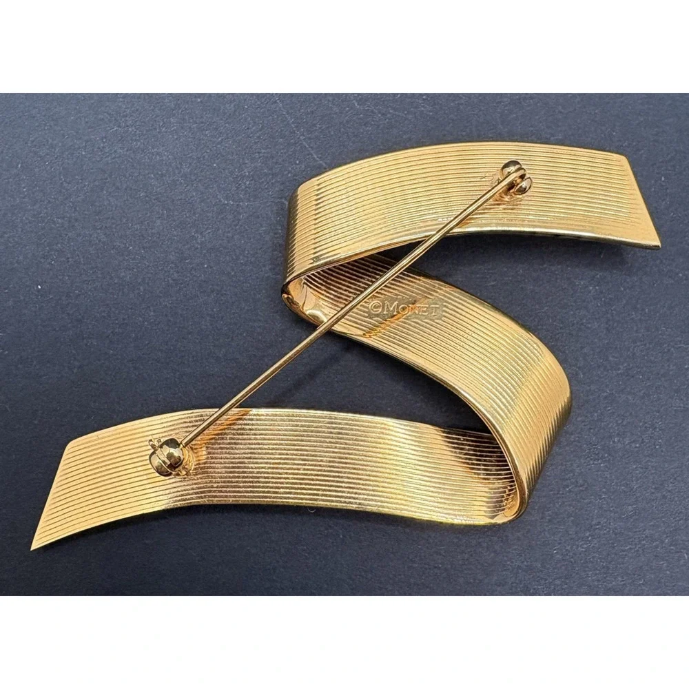Monet vintage gold
